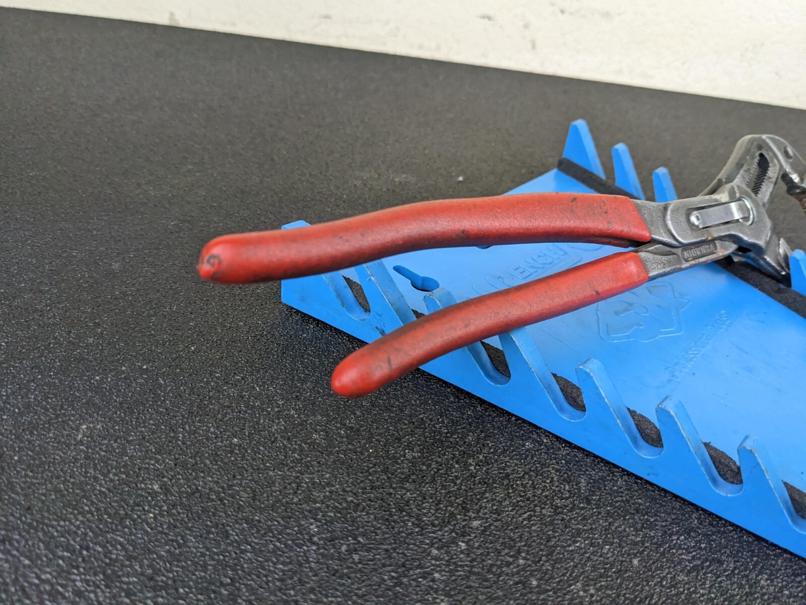 #bj076 Mac Tools P10C Knipex Cobra Self-Gripping 10in Pliers