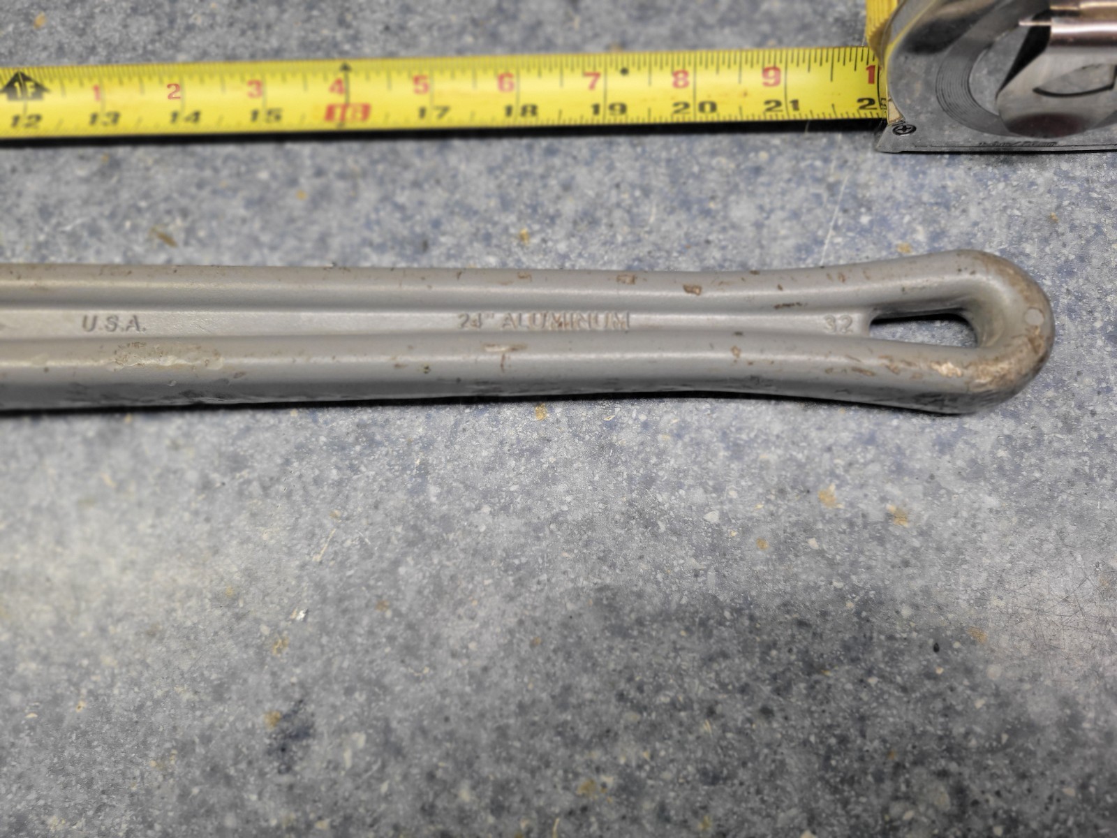 Ridgid USA 24″ Aluminum Adjustable Pipe Wrench No 824