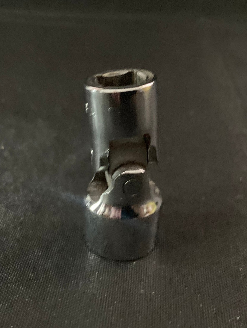 Snap-on FVU20 5/8″ Shallow Universal Swivel Socket 3/8″ Drive 12 pt.