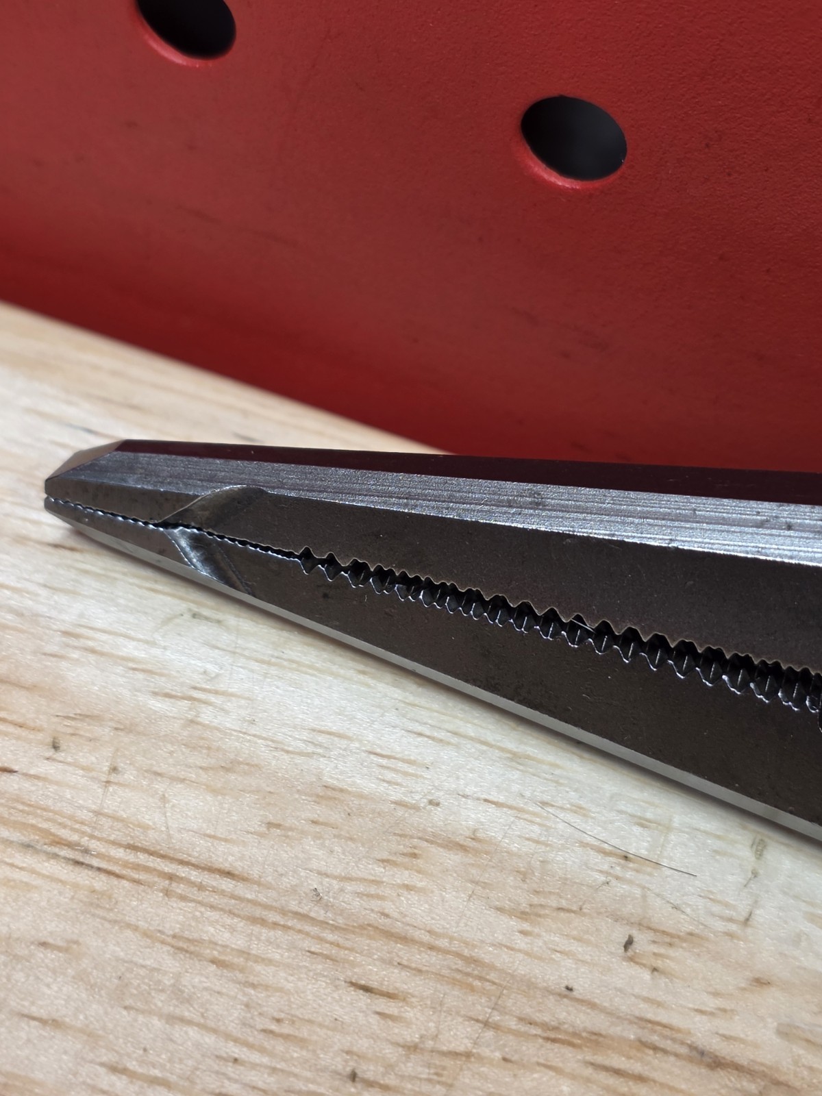 Snap-on Tools NICE LN47ACF 9″ Talon Grip Long Nose Slip Joint Pliers USA Red