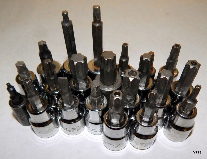 22 PCS Mixed Lot Assorted Drive Star Bit Sockets