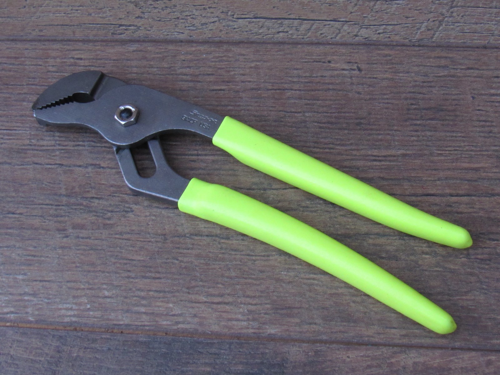 SNAP ON 91ACP HI VIZ YELLOW 9″ ADJUSTABLE JOINT INTERLOCKING CHANNEL PLIERS HV