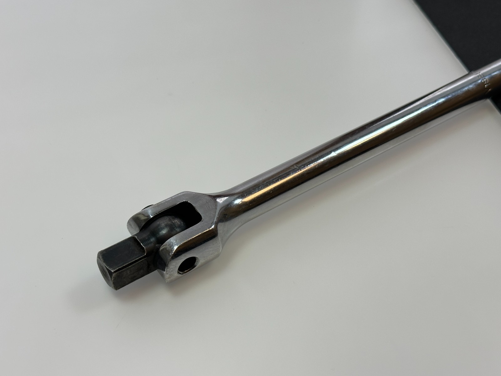 MAC Tools V18SFA Bi-Material 1/2″ Drive Breaker Bar w/ Comfort Triangular Grip