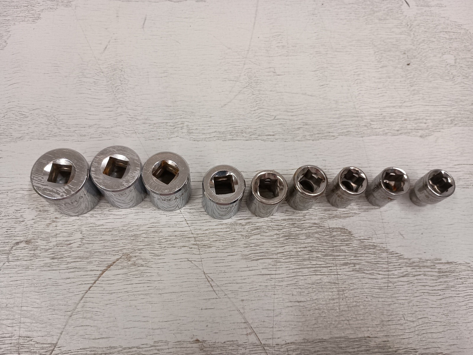 Husky 5/16″ to 13/16″ 12 Point Shallow Chrome SAE Socket Set 3/8″ Drive