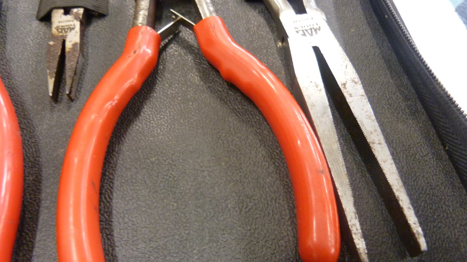Mac Tools 9Pc Combination Pliers Set WITH CASE.