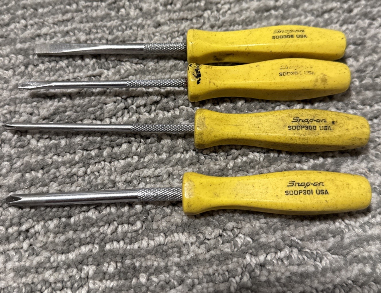 Lot Of 4 Snap On SDD306, SDDP300, SDDP301, SDD304 Mini Screwdrivers