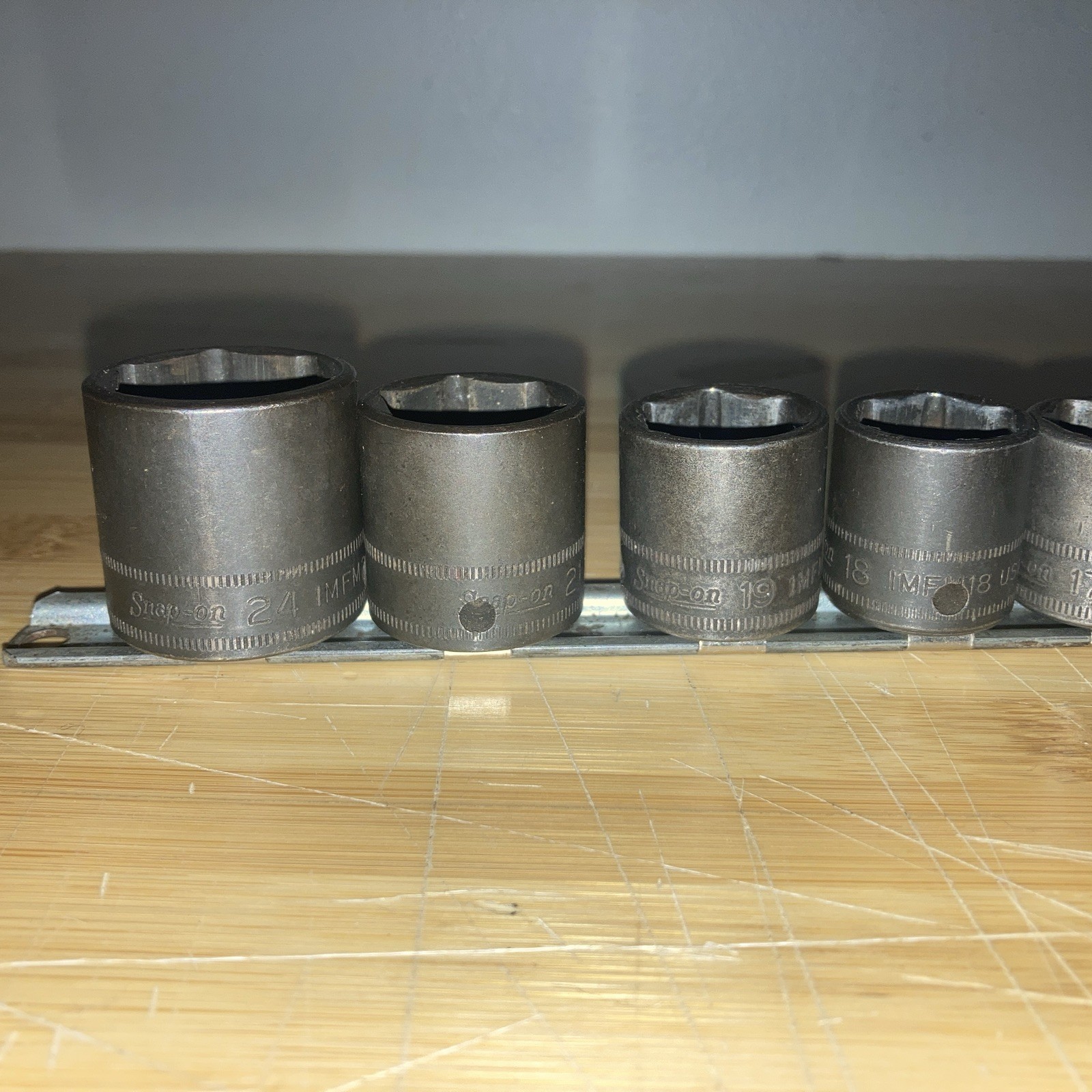 Snap On IMFM 8-19 21 24mm 3/8″ Drive 14 Piece 6 Point Impact Socket Set USA