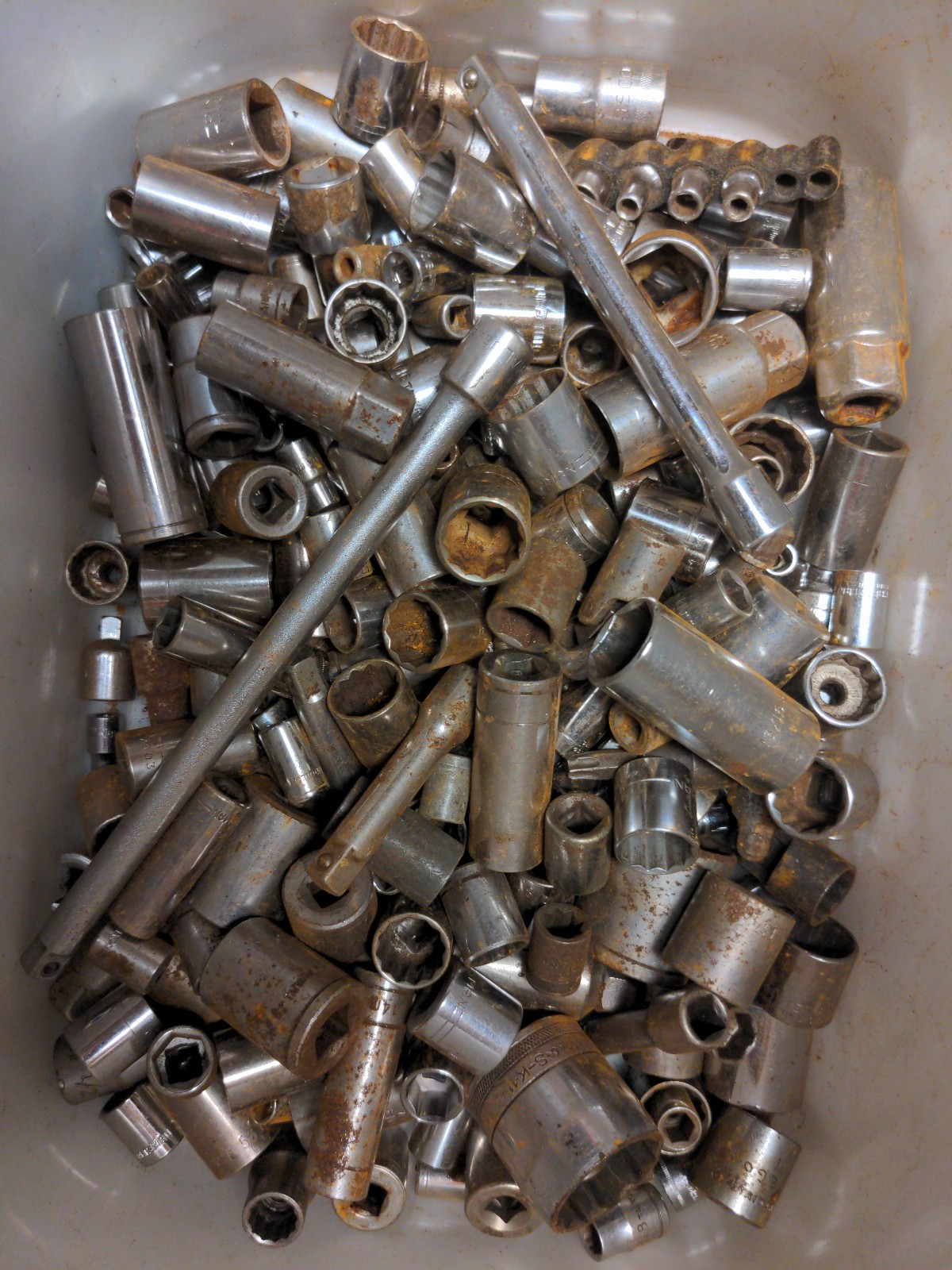 Lot of 5LB Sockets/Extensions/Couplers – NO Guarantee on Brand or Sizes