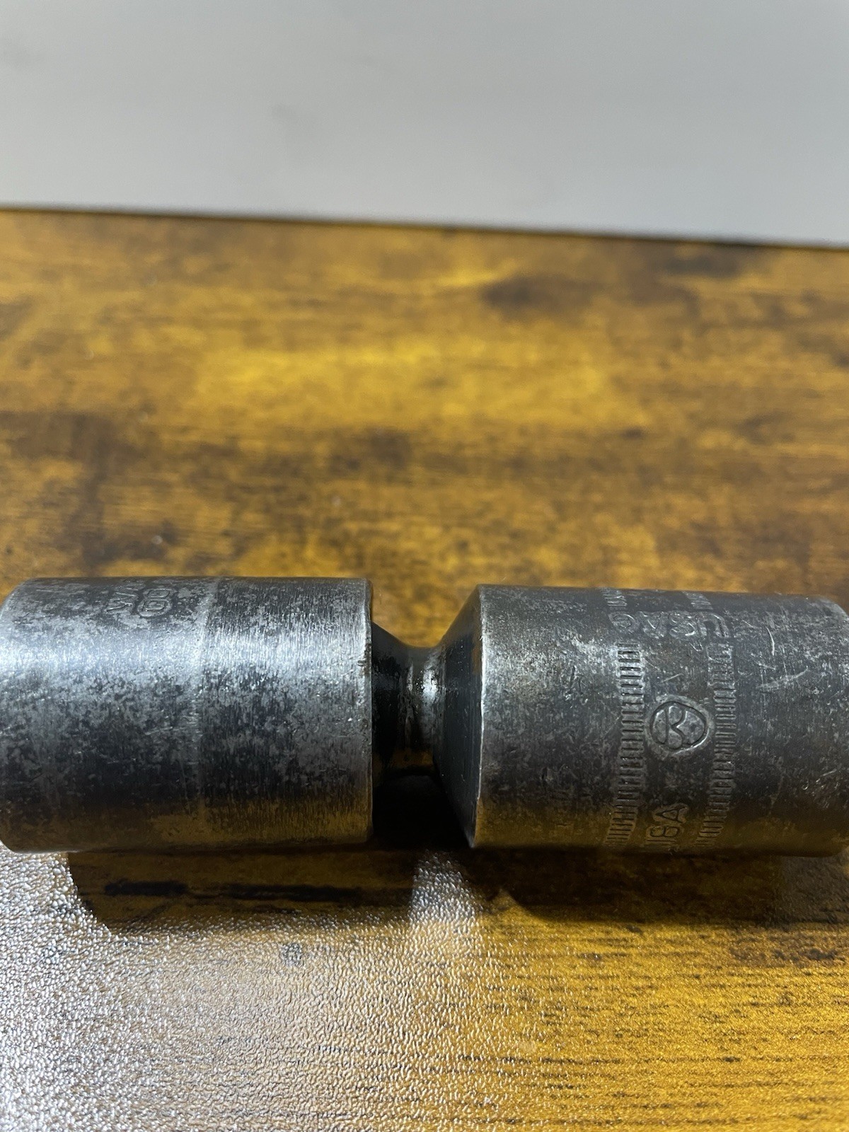 Snap-On 18mm 3/8 in Drive Swivel Impact Socket Semi Deep 6 Pt IPSFM18A