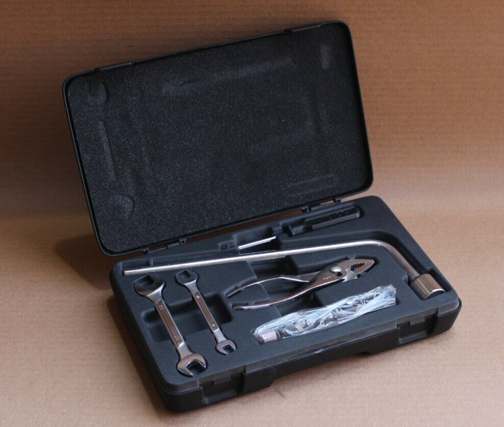 Lexus Ls430, Ls400 Emergency Lug Wrench Toyota OEM Tool Kit