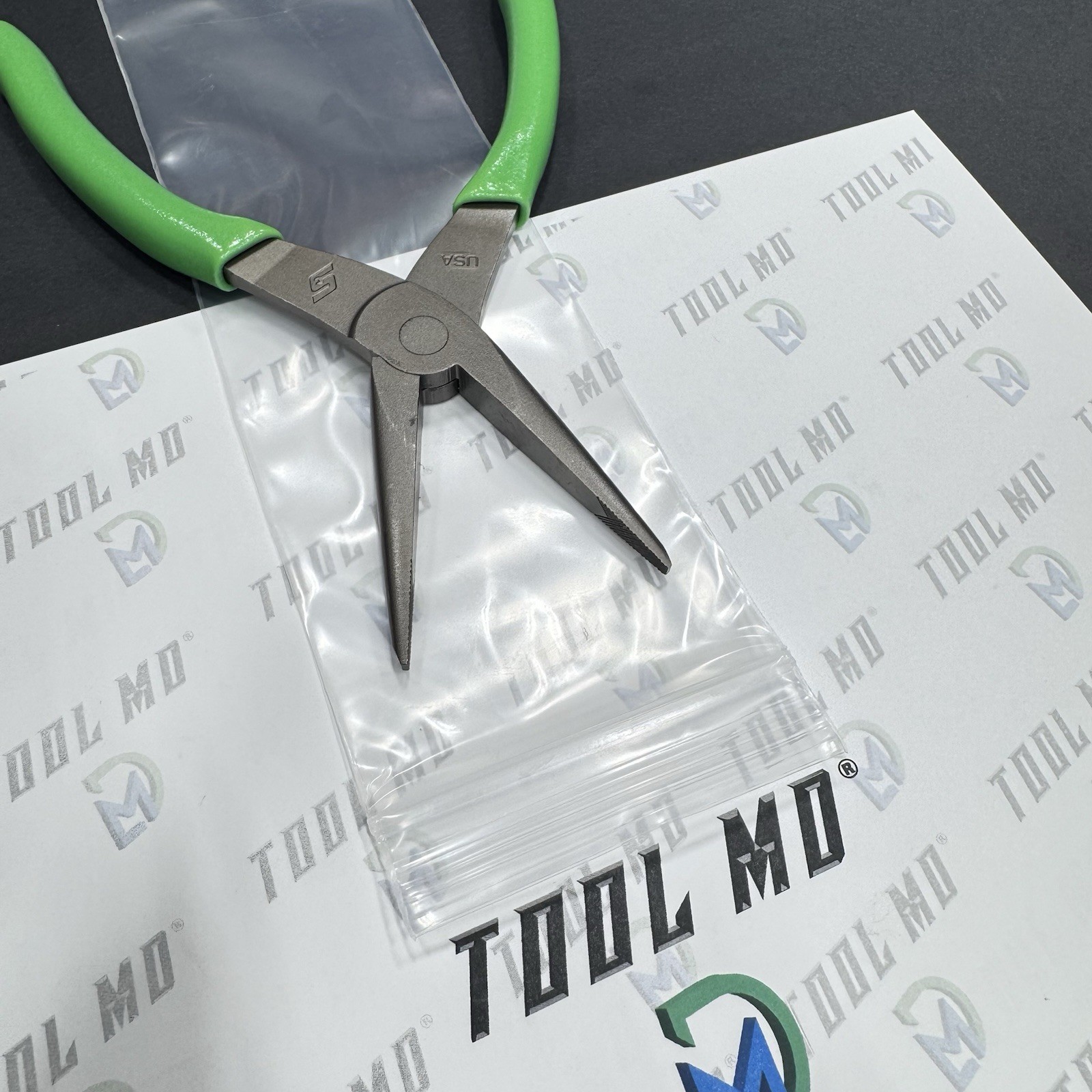 Snap-on Tools USA NEW GREEN 8″ Talon Soft Grip Needle Nose Pliers 96ACFG