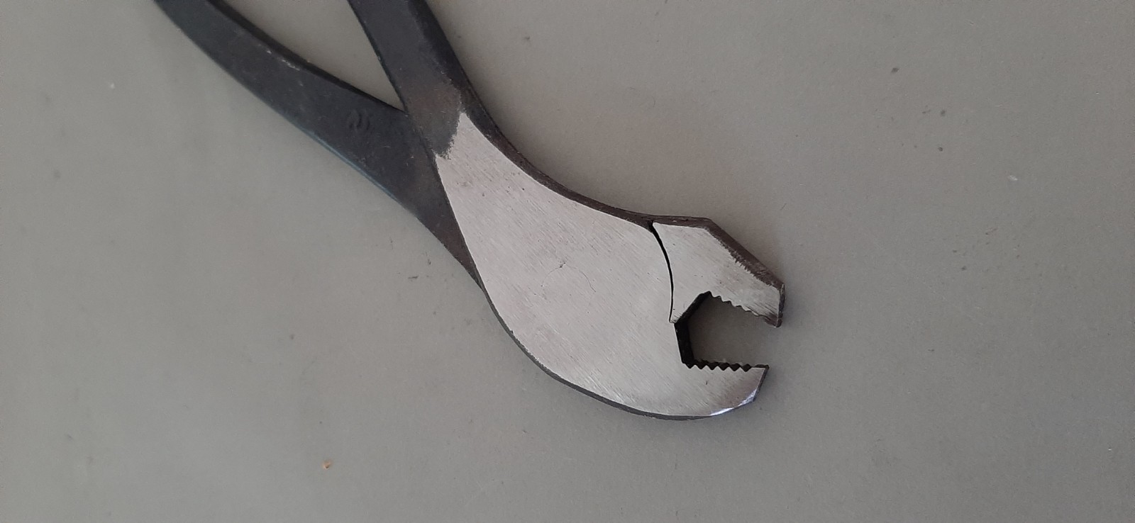 NOS Vintage Utica Tools 524 Angle Nose Battery Terminal Pliers Made in USA 3B