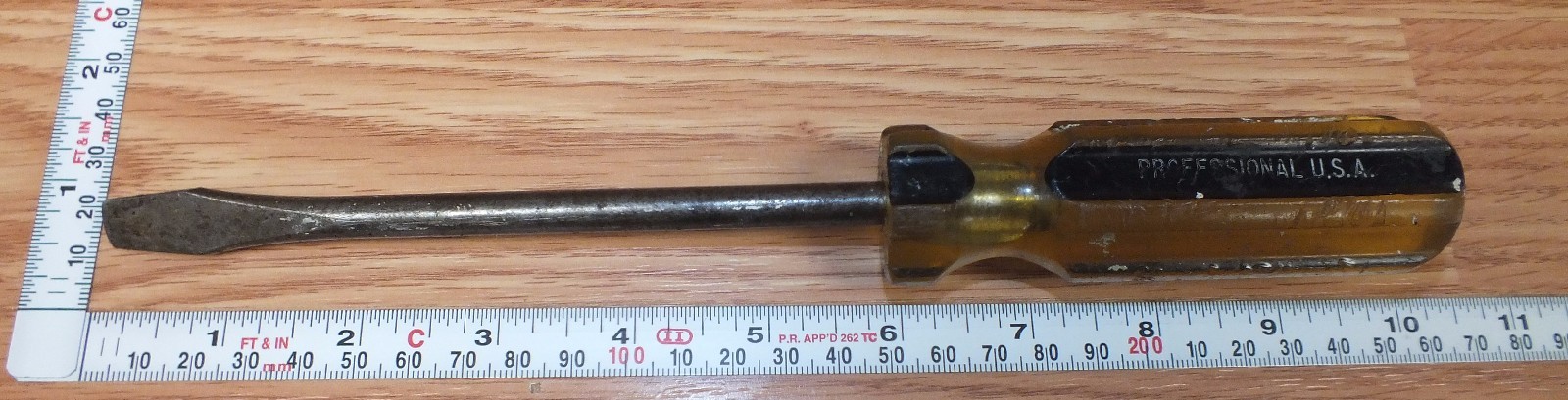 Genuine Professional 10″ Long Black & Yellow Flat Head Screwdriver Only **READ**