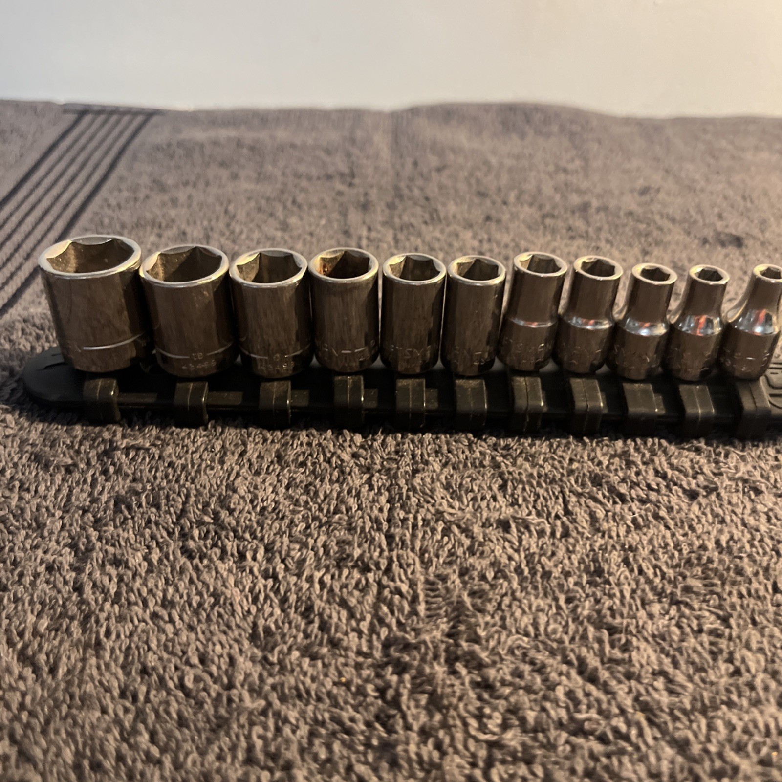 Craftsman 21 Piece 1/4″ Socket Set Deep & Shallow With Rail 6 Point