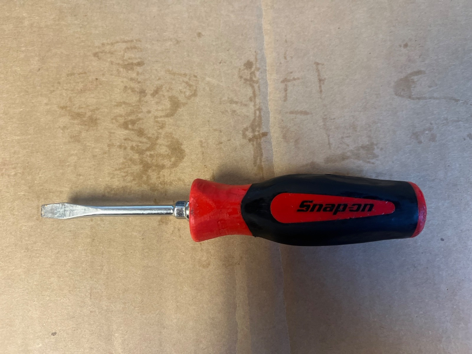 SNAP ON -SGD2B – 7/32 FLAT BLADE SCREWDRIVER RED/GRAY COMFORT GRIP HANDLE LOT#35