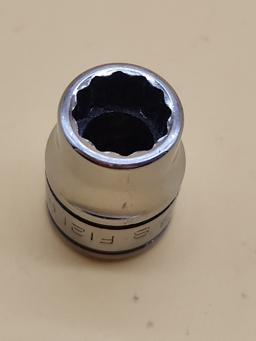 Snap-on-Tools 3/8″ Drive 3/8″ SAE Shallow 12 Point Socket F121 USA
