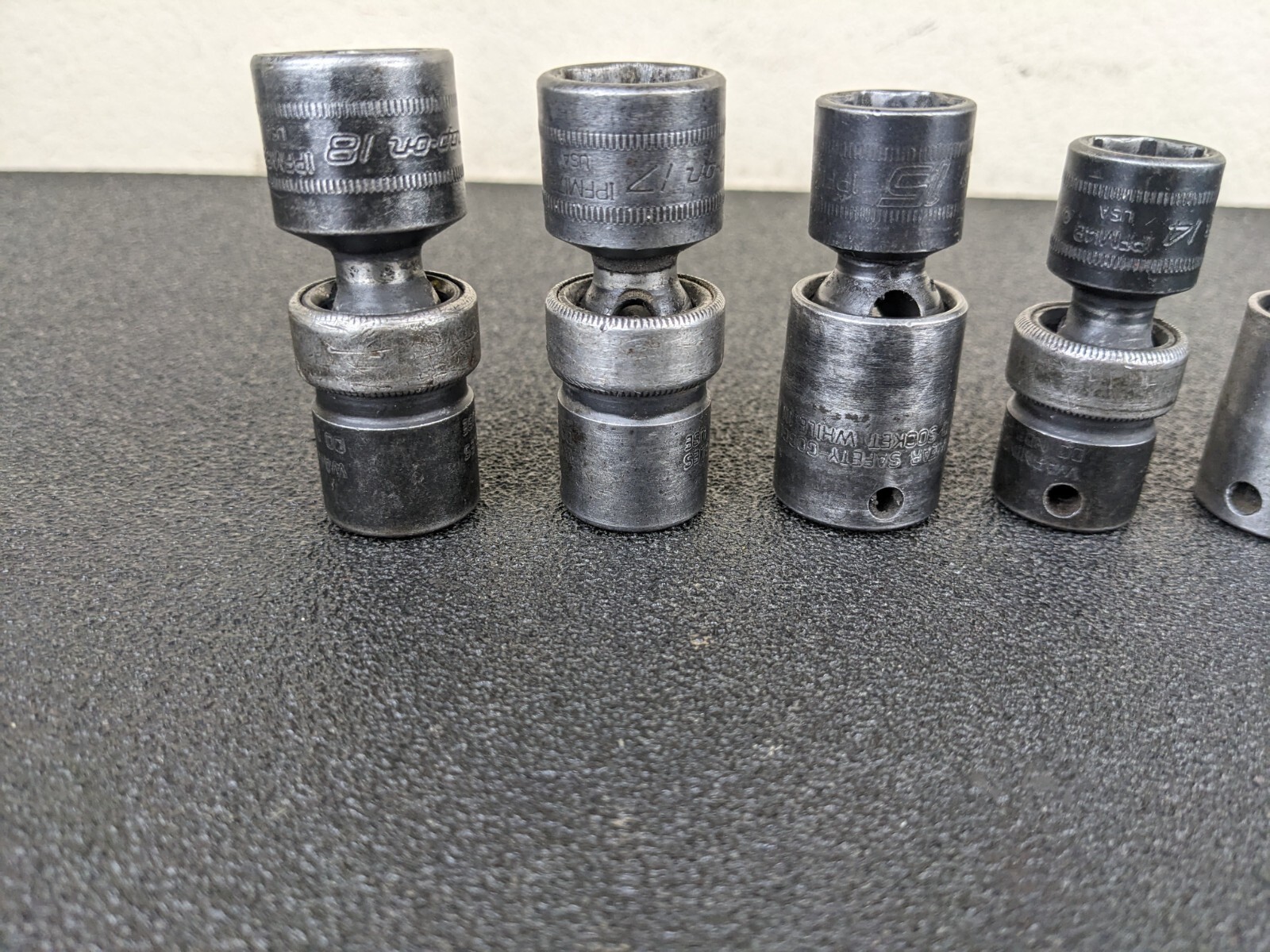 #bj185 Snap On Tools 207IPFM 3/8″ Drive METRIC IMPACT 6-point Swivel Socket Set
