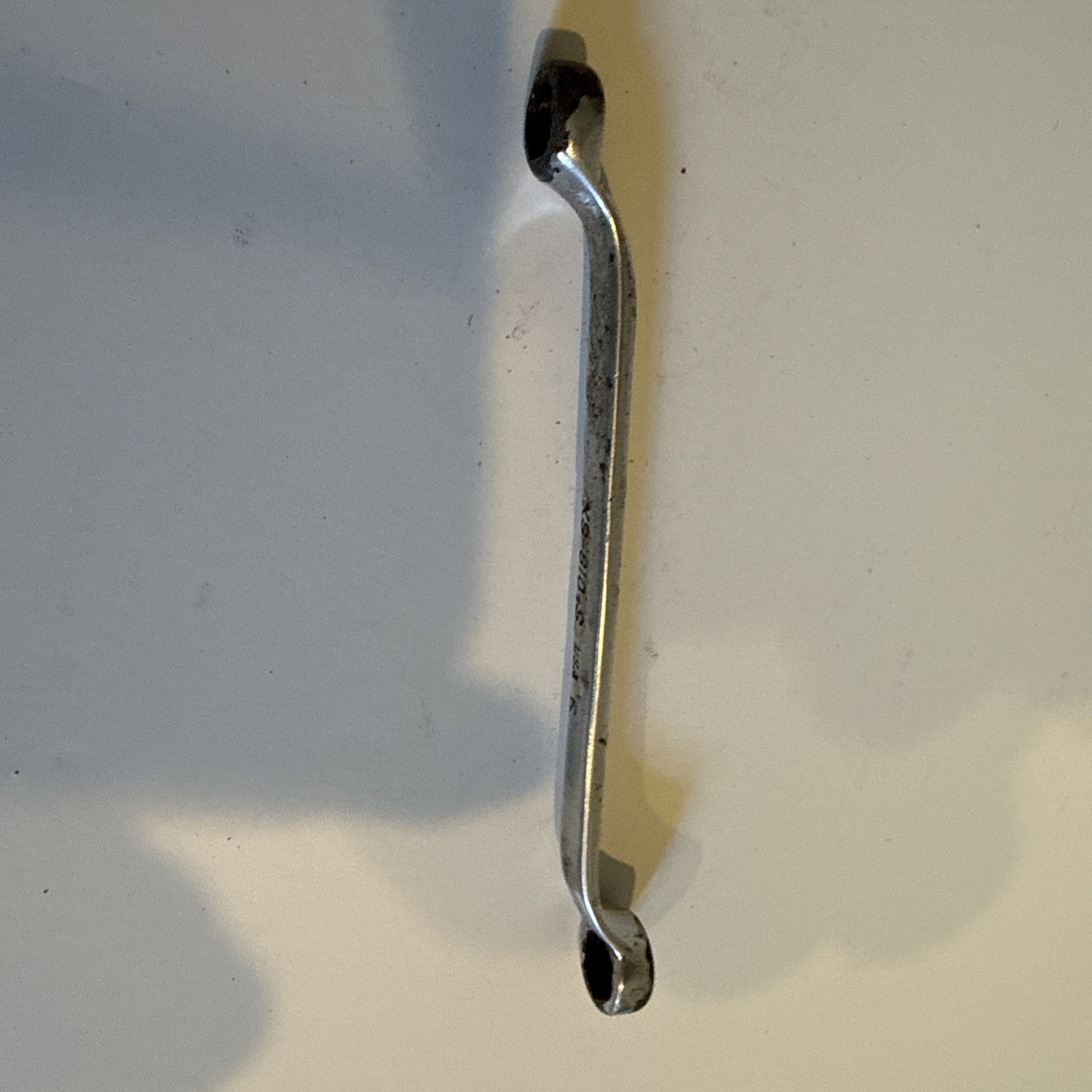 Snap-on USA 1/4 x 5/16″ Offset 6-Point Wrench XS-810-S