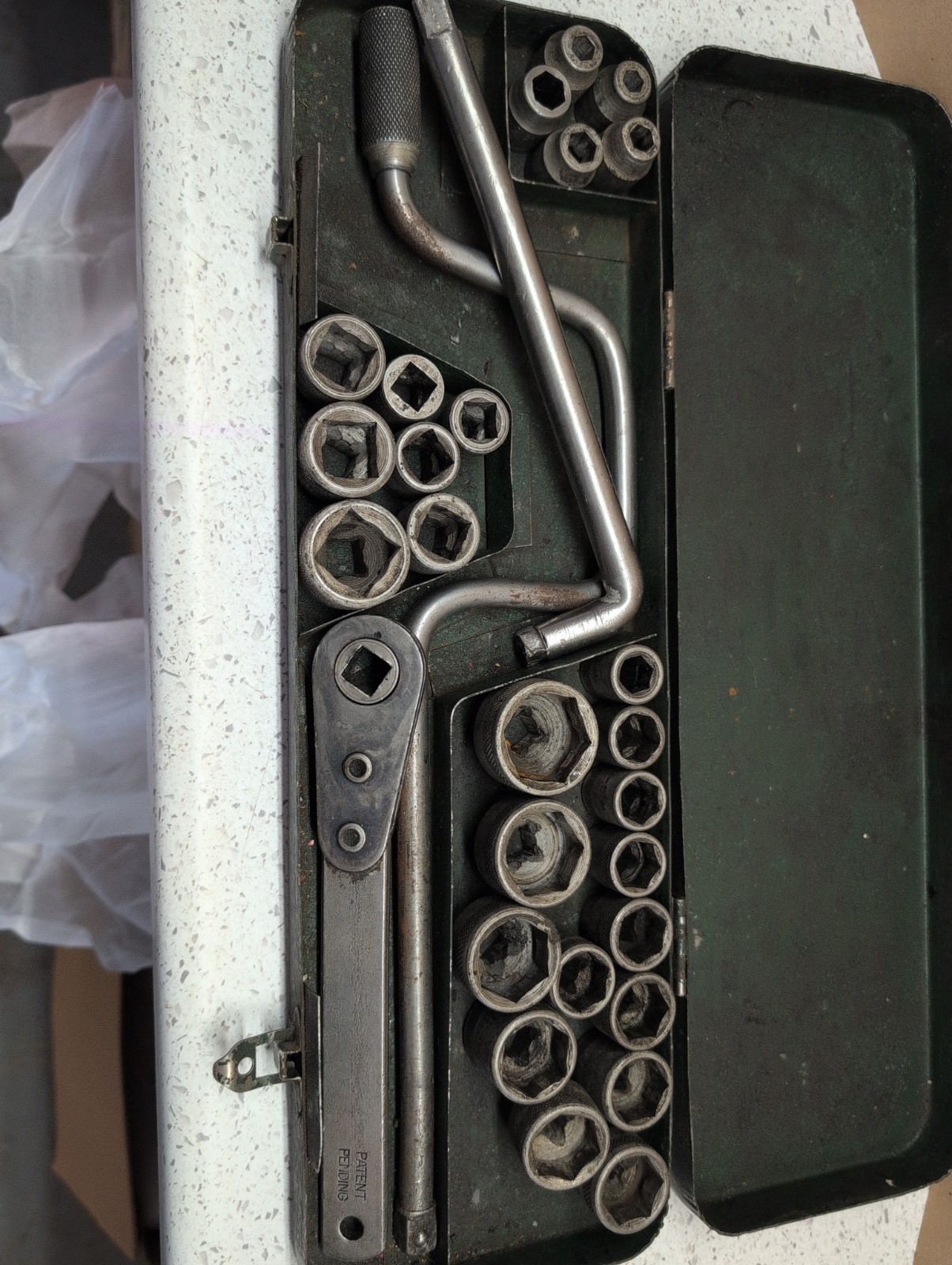 Vintage Indestro 1/2″ Drive Socket Wrench Set Metal Case 6 Point Hex Drive