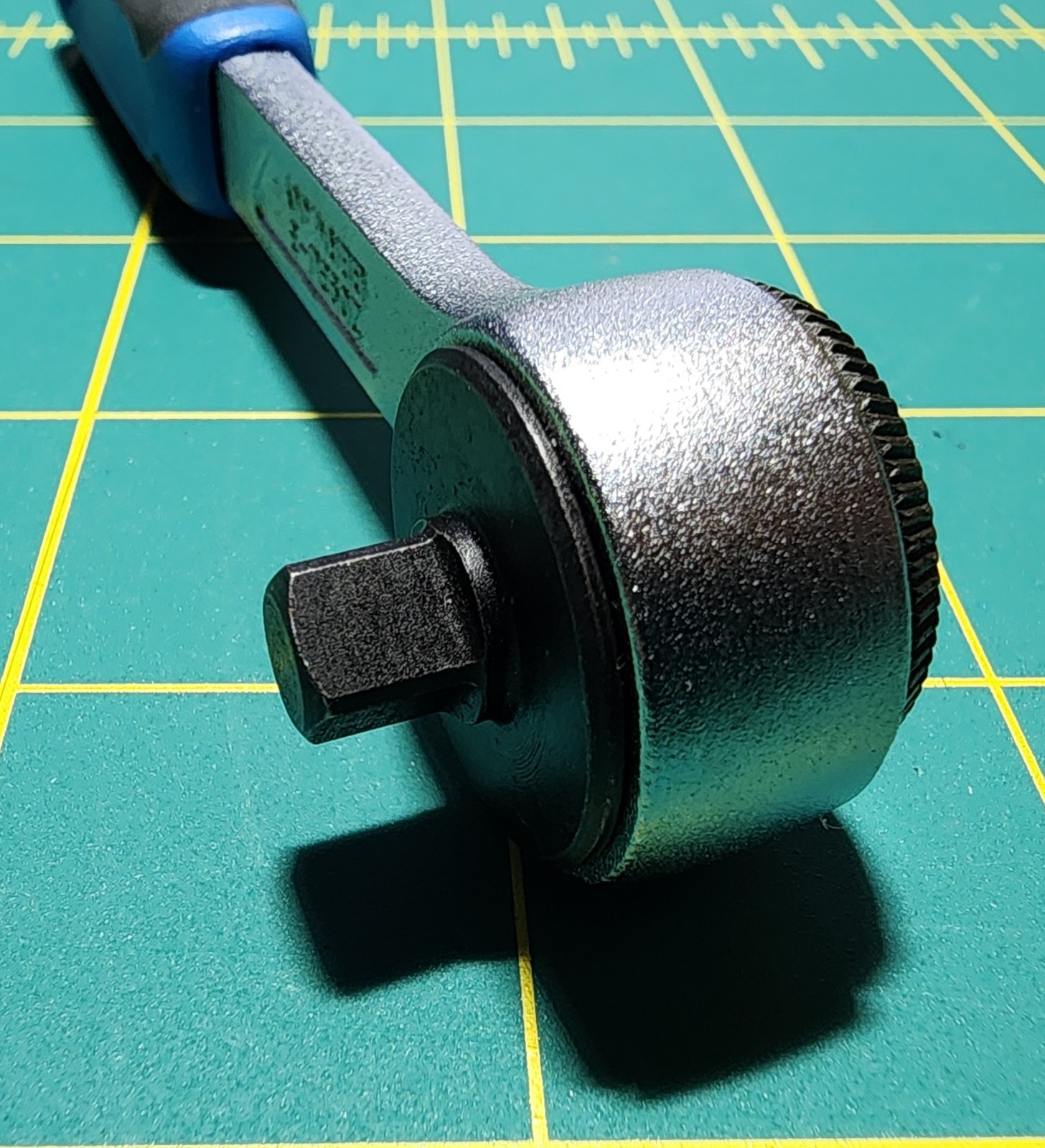GEDORE 2093U-3 – 1/4″ DRIVE COMFORT GRIP 5″ ROUND HEAD RATCHET – MADE IN GERMANY