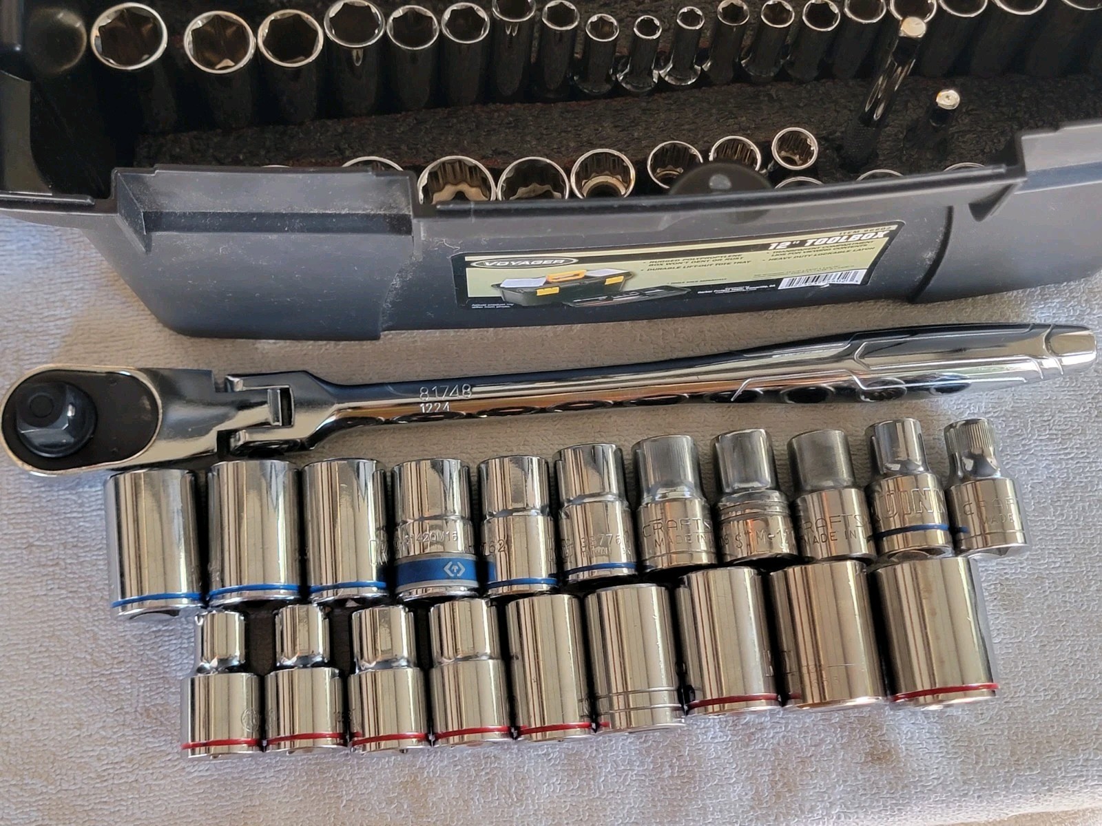 93pc Kobalt MIX Socket Wrench Set 1/4, 3/8, 1/2 dr., SAE/Metric + 18pc Apex Bits