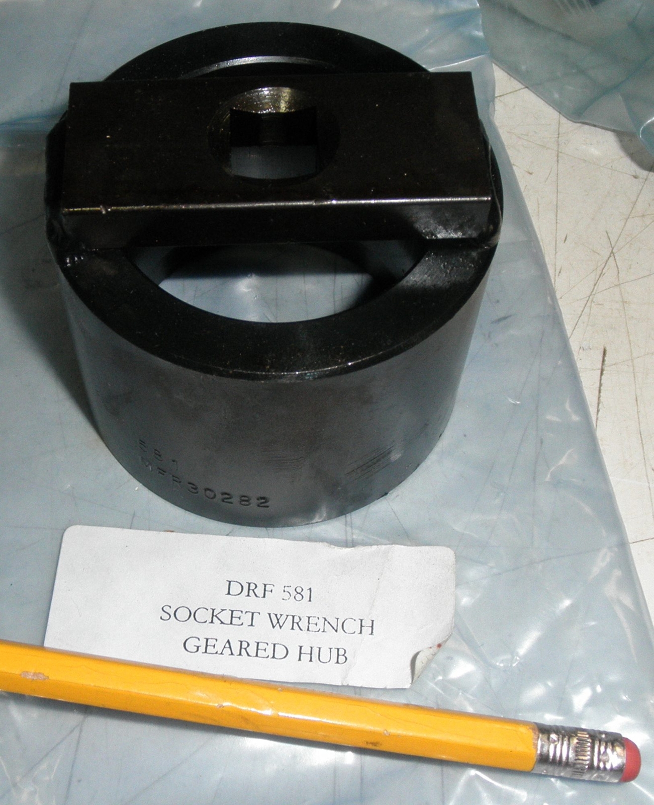 J33144 5120-01-185-7963 HMMWV Geared Hub Socket DRAF 581 J-33144