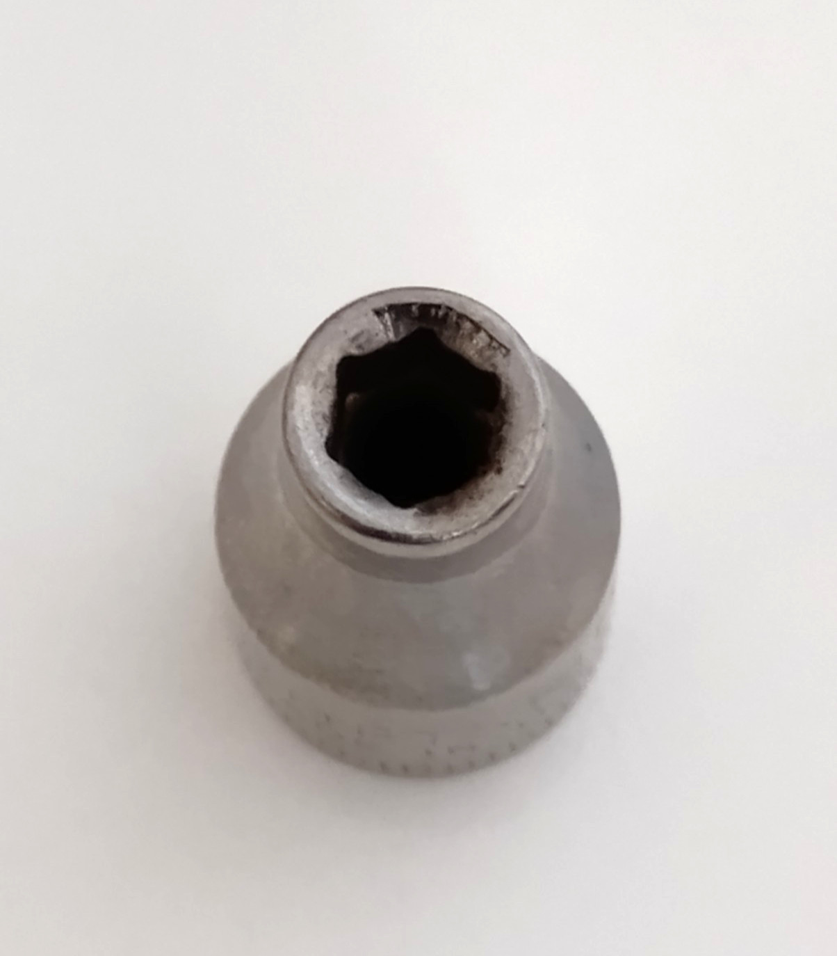 CRAFTSMAN TOOLS USA G43505, 1/4″ DRIVE, 4MM. SOCKET, SHALLOW, 6 POINT.