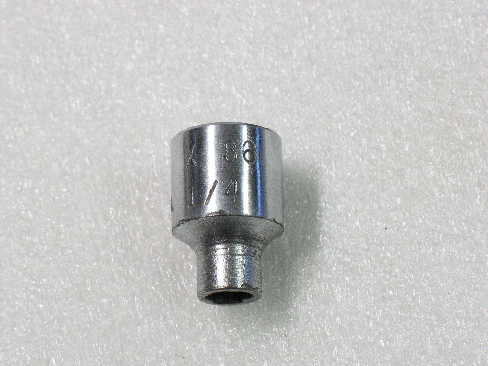 MAC Sabina Tools 1/4″ X86 3/8″ Drive 6 Point Shallow Chrome Socket