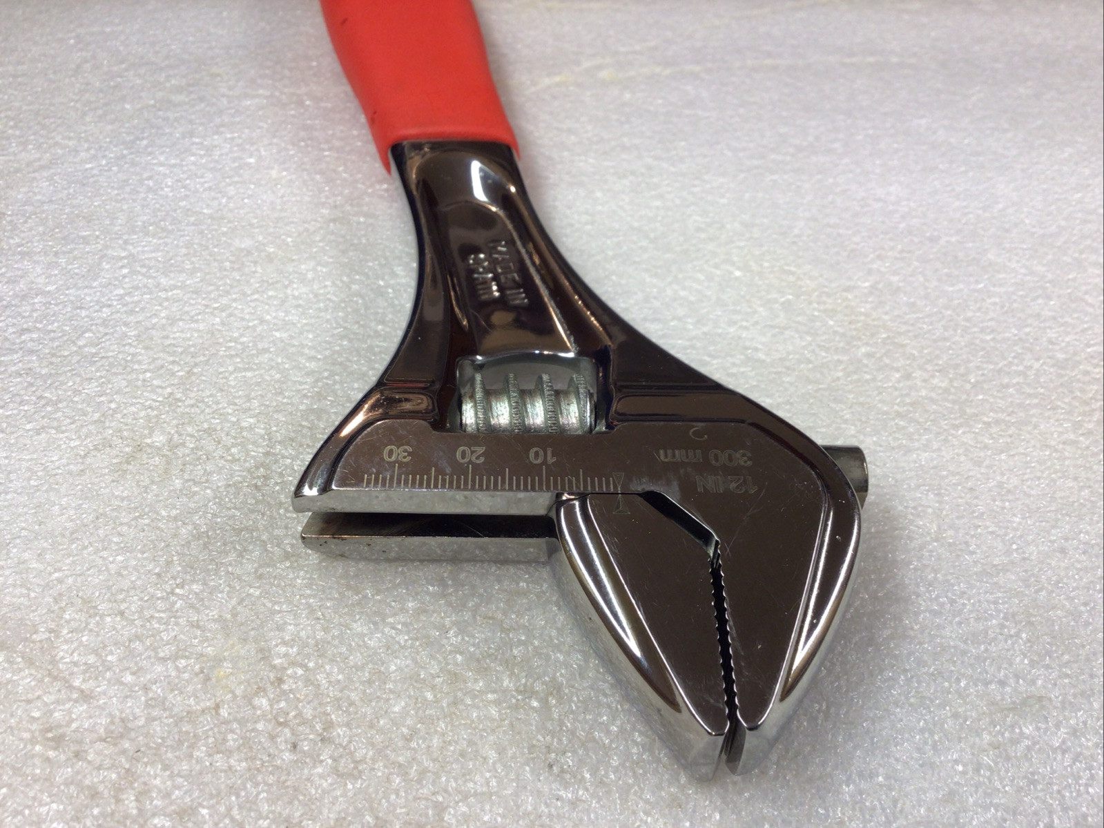 Snap On FADH12B – Flank Drive+ Adj. Wrench, 12” or 300mm, Red Soft Grip-USA-NICE