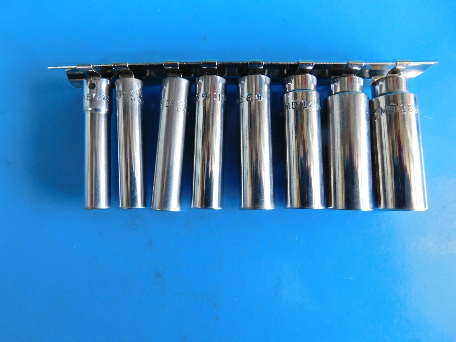 USED, MAC TOOLS 1/4IN. DR. DEEP 6 POINT SOCKETS, 1/4 THRU 9/16IN. 8 SOCKETS