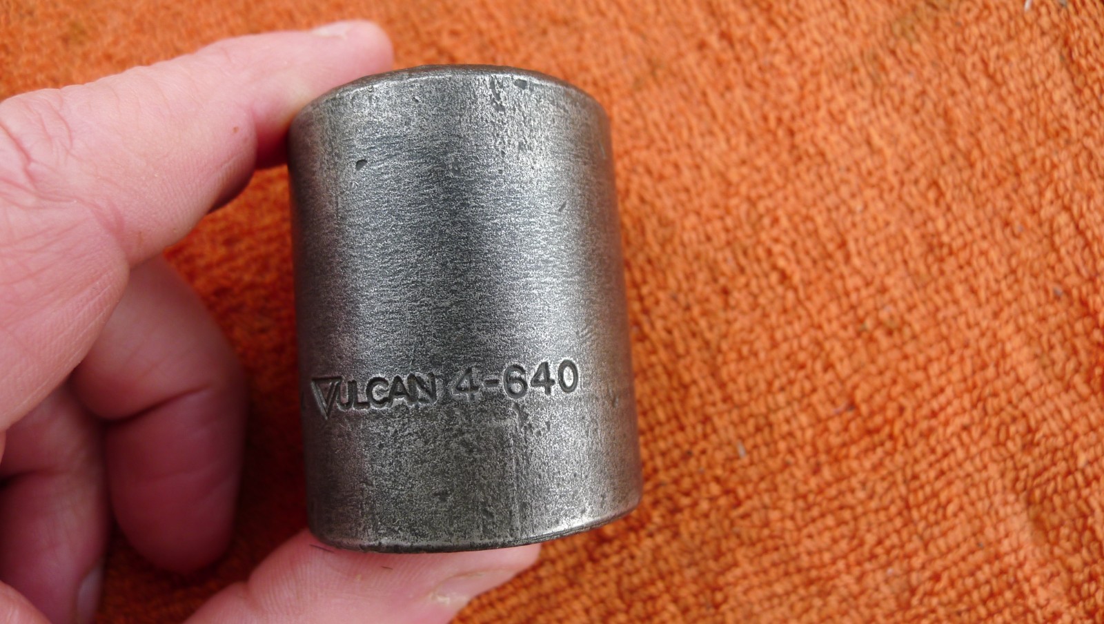 VULCAN 1-1/4″ IMPACT SOCKET, 4-640, 1/2″ DRIVE, 6 PT.