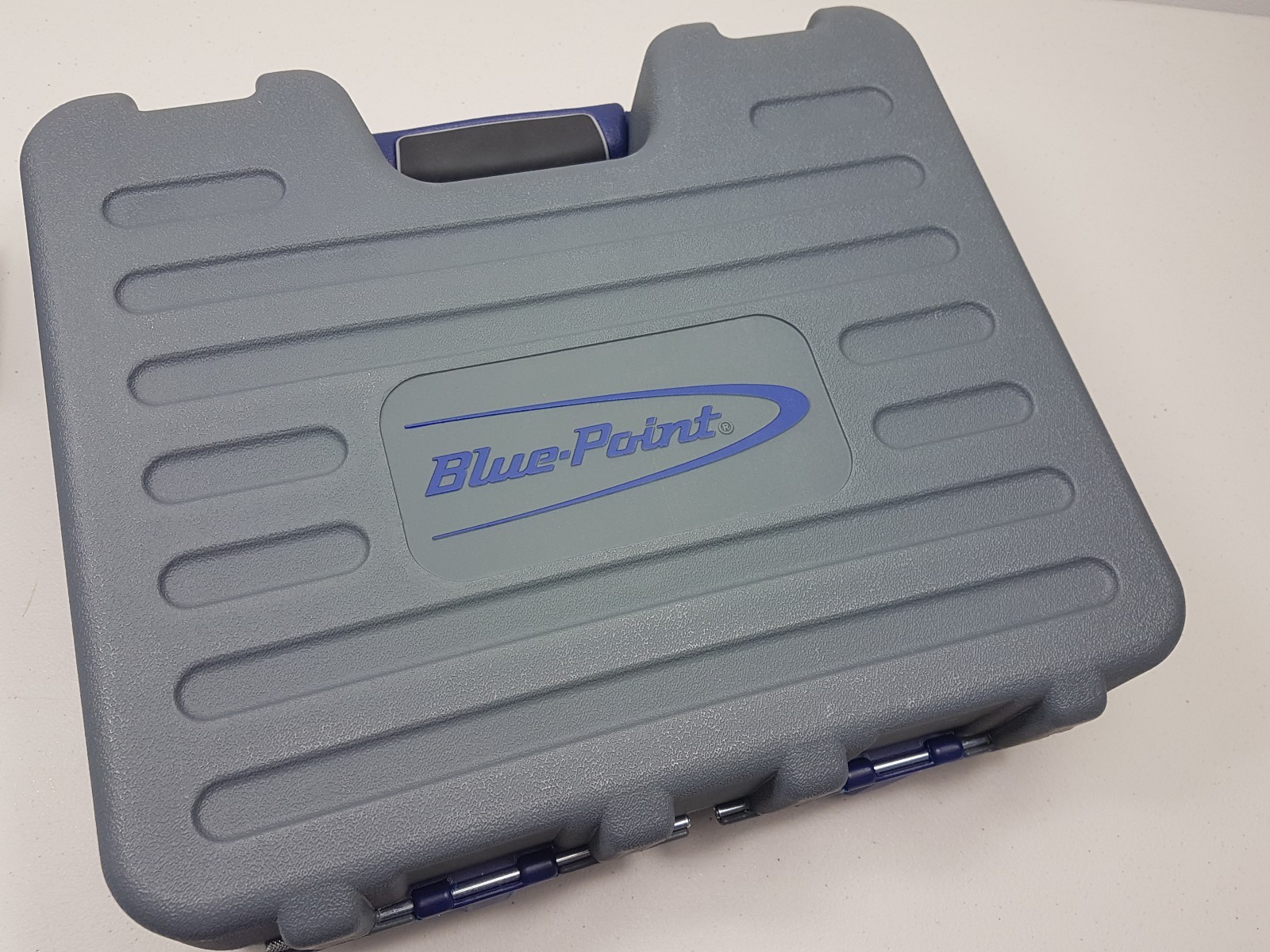 Blue Point 77pc 3/8″ Socket Set – As sold by Snap On.