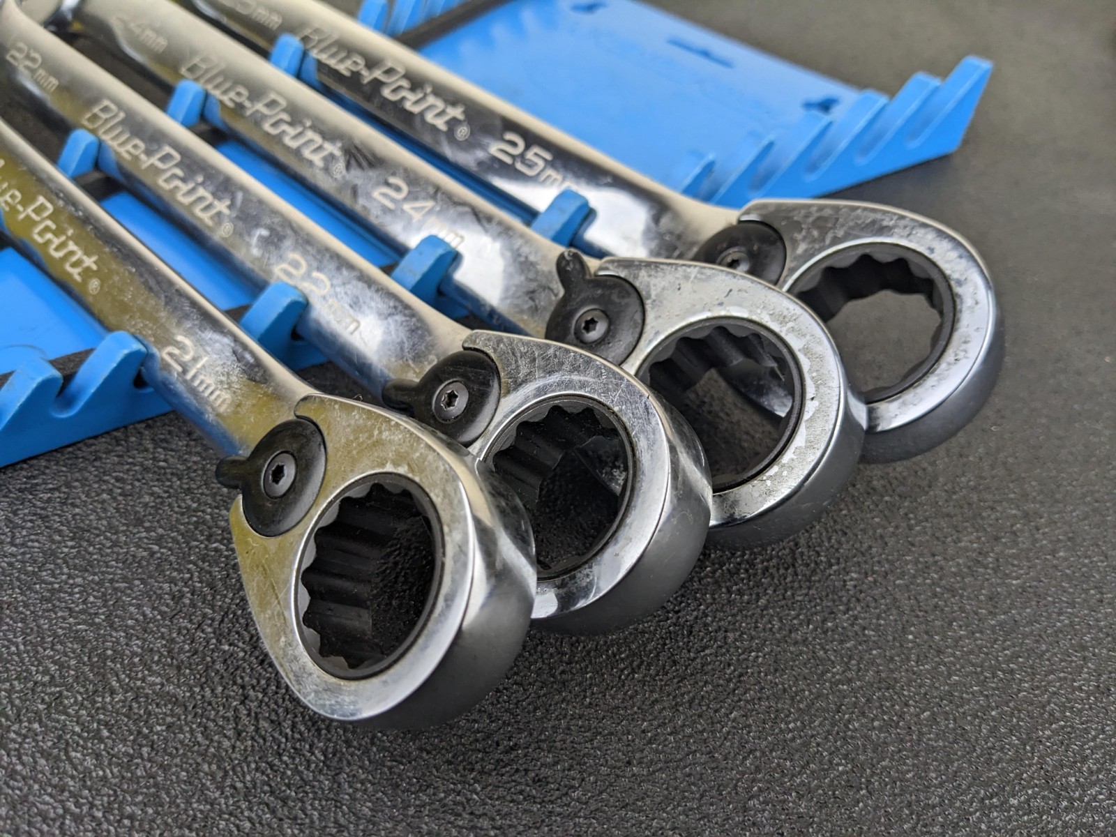 #bp448 Blue-Point Ratcheting Metric Wrench Set 4 PC 21, 22, 24, 25mm BOERM704