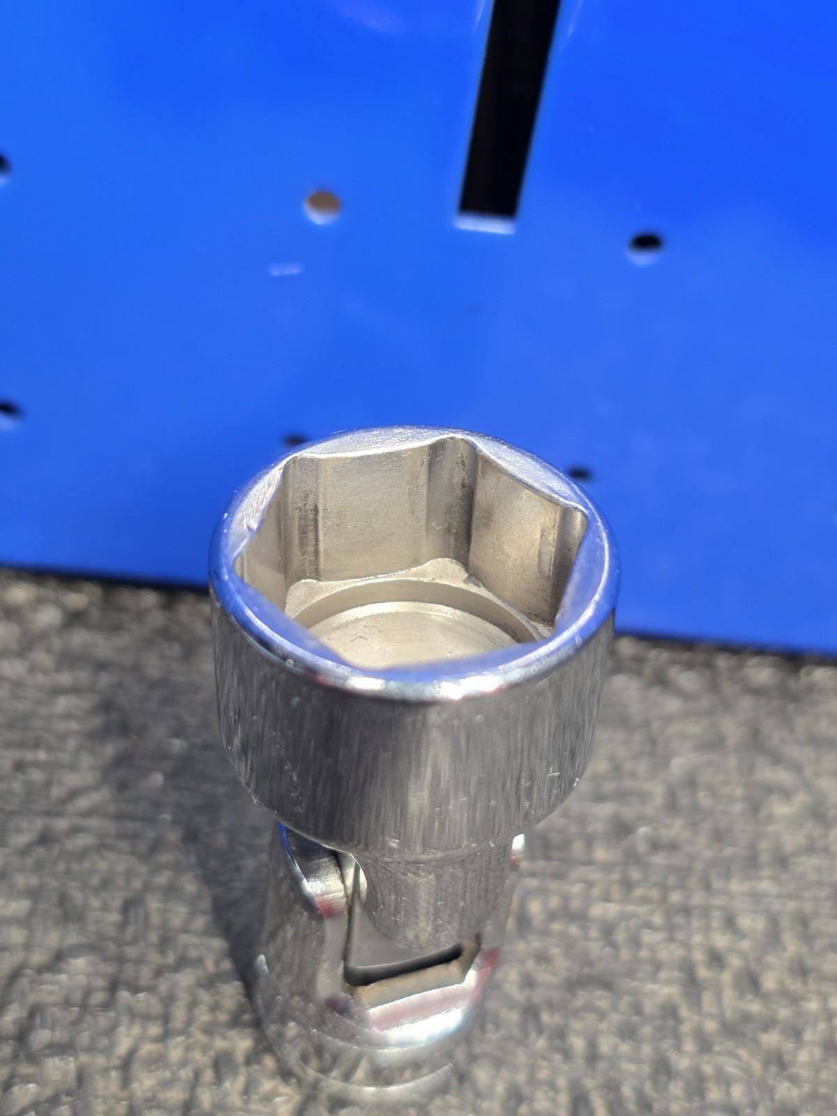 Snap-on Tools FS24 3/4″ 6-Point 3/8″ Drive Swivel Universal Shallow Socket