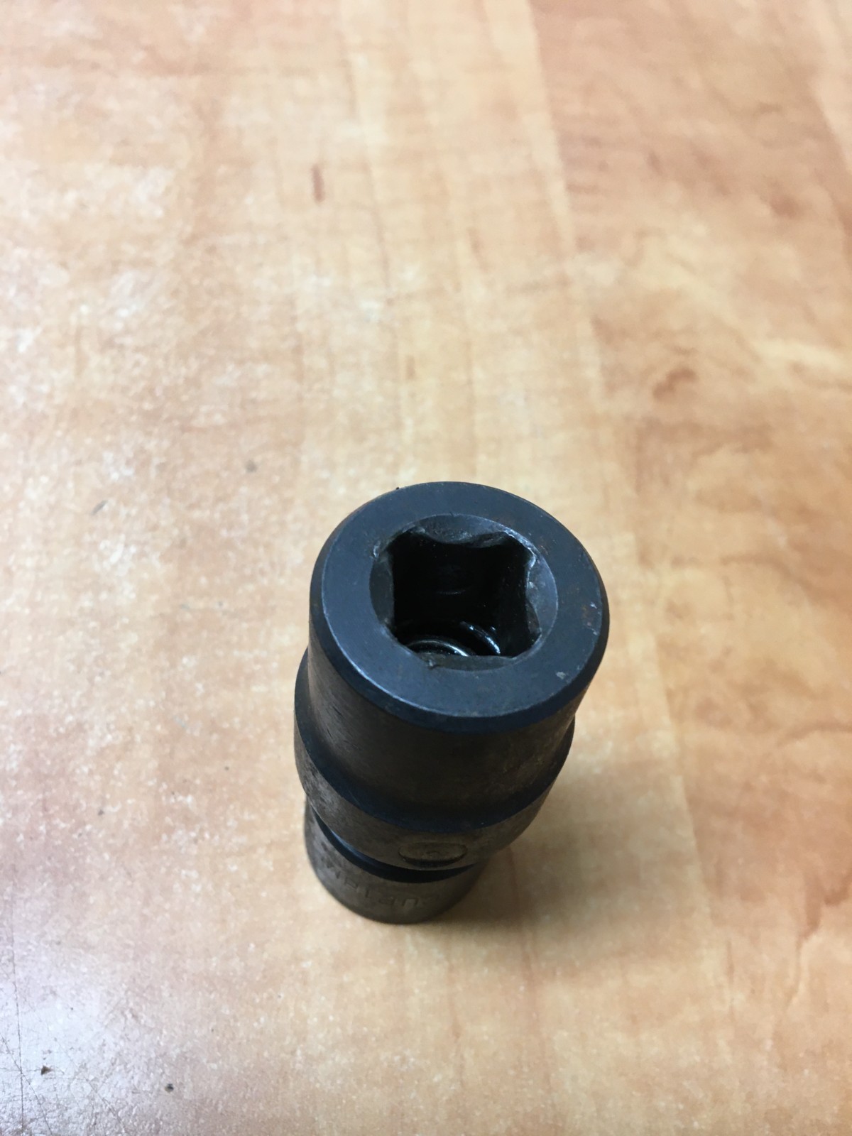 Matco 1/2″ drive 18mm Impact Swivel 6 Point Socket CUP18M6