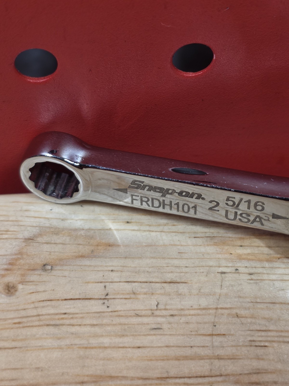 Snap-on Tools FRDH101 5/16″ NICE 3/8″ Drive 12-Point SAE Standard Torque Adapter