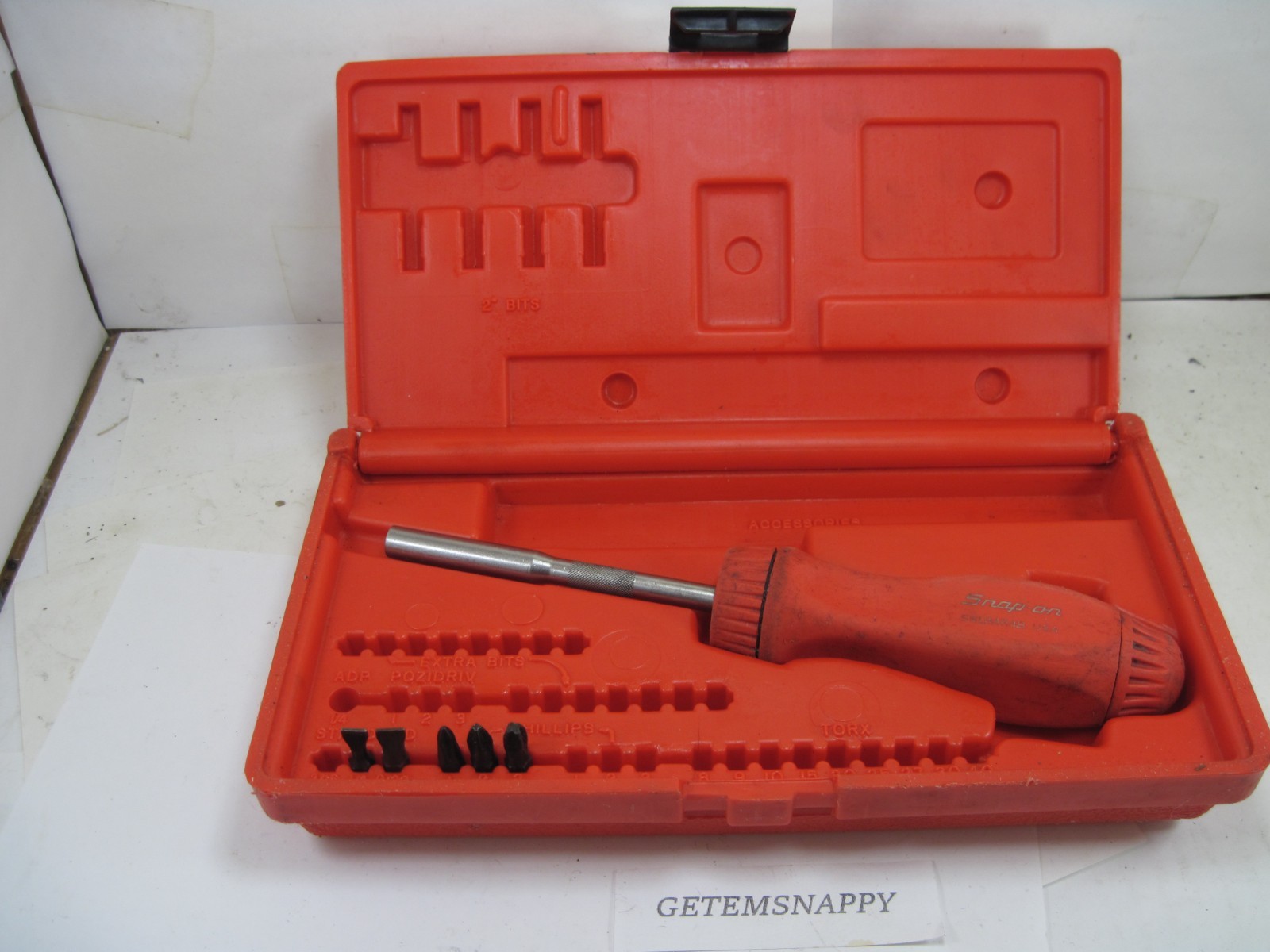 Snap On Red Handle Ratcheting Screwdriver Set W/Case & Bits SSDMR230 NICE