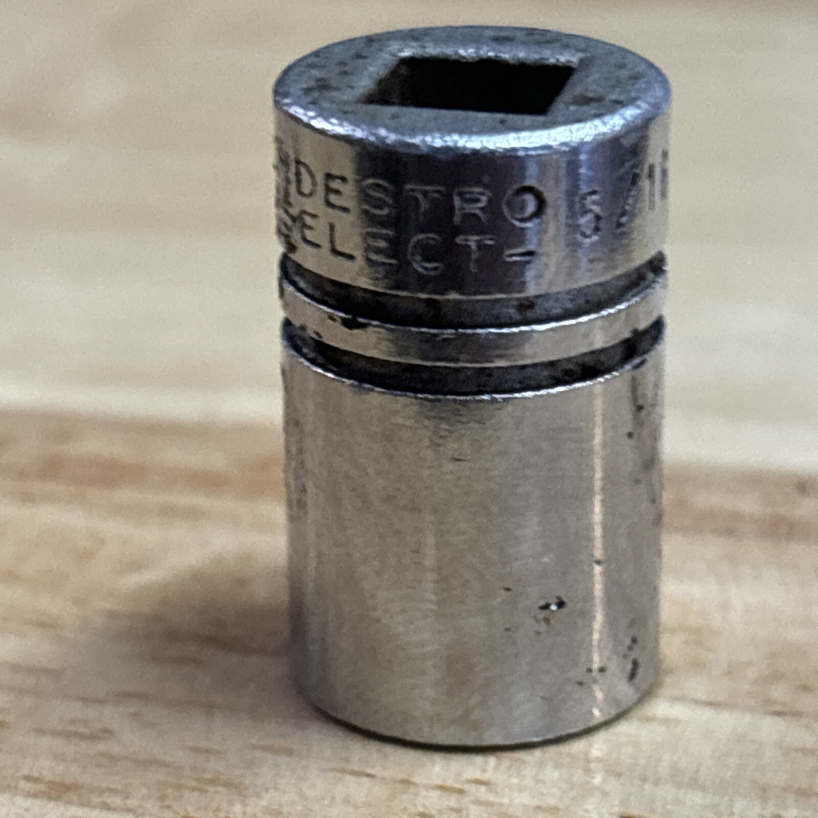 Indestro Select 5/16″ Shallow Socket 1/4″ Drive 8 Point Double Square 6010S USA