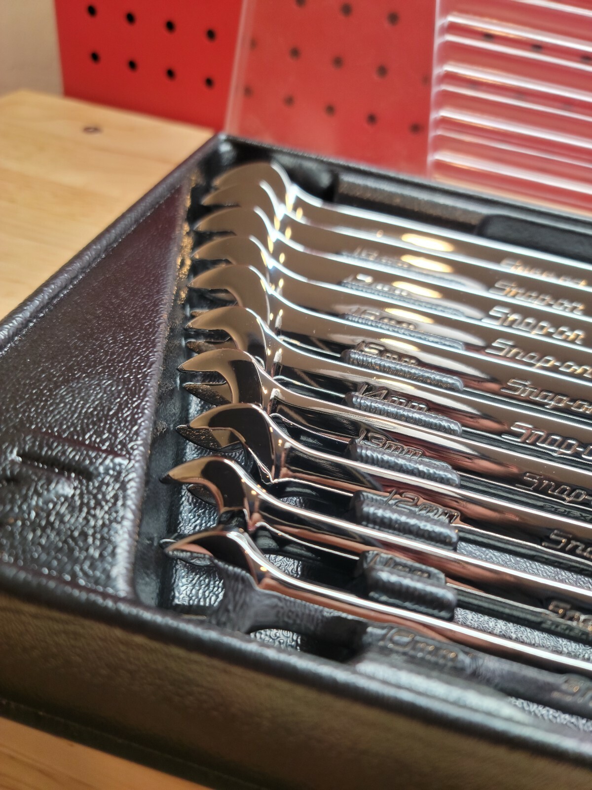 Snap-on Tools SOEXM710 10mm-19mm NICE 12-Point Flank Drive PLUS Wrench Set