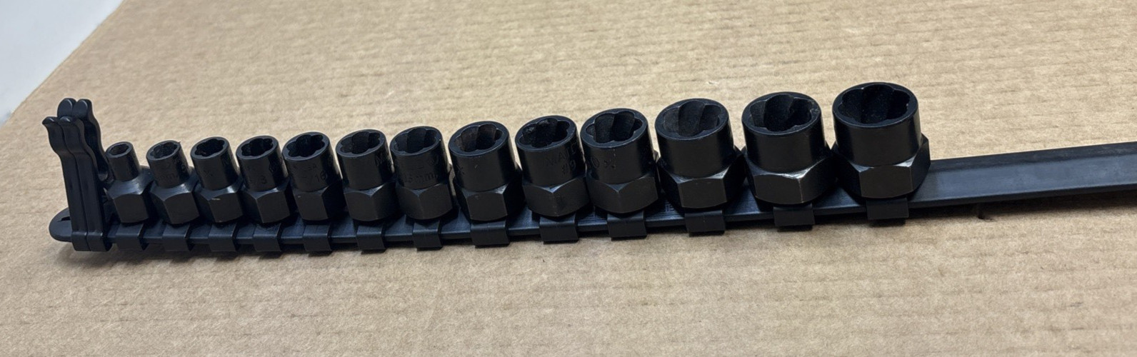 Matco Twist Bolt Extractor Socket Set of 13 Made in The U.S.A