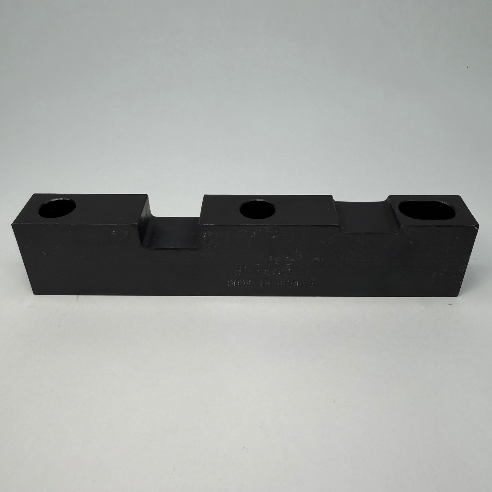 Volvo Track 9998601 Guide. Made In France. New & Free Shipping