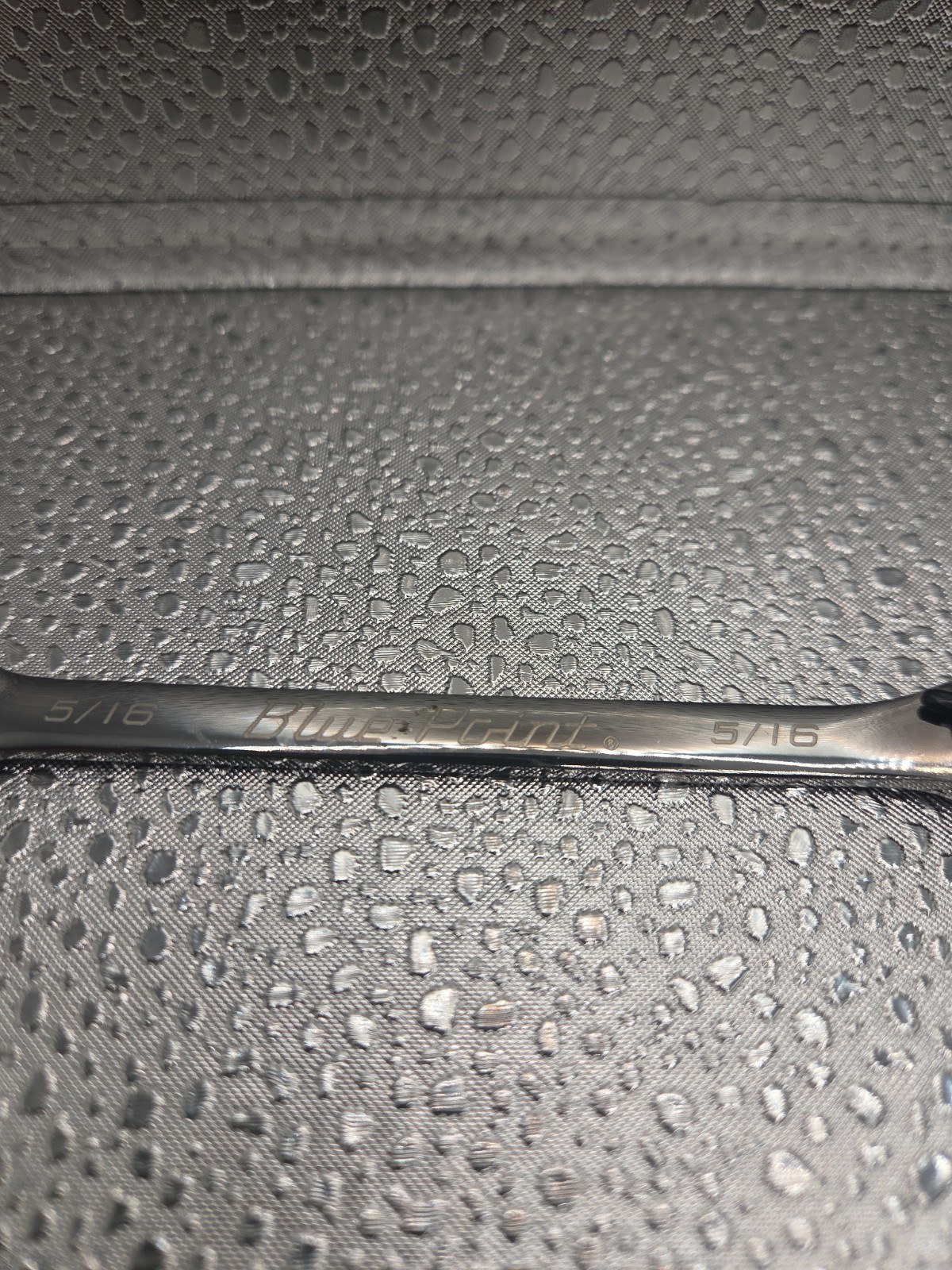 Blue Point BOER10 – 5/16″ Offset Reversible Ratcheting 12 Pt Combination Wrench
