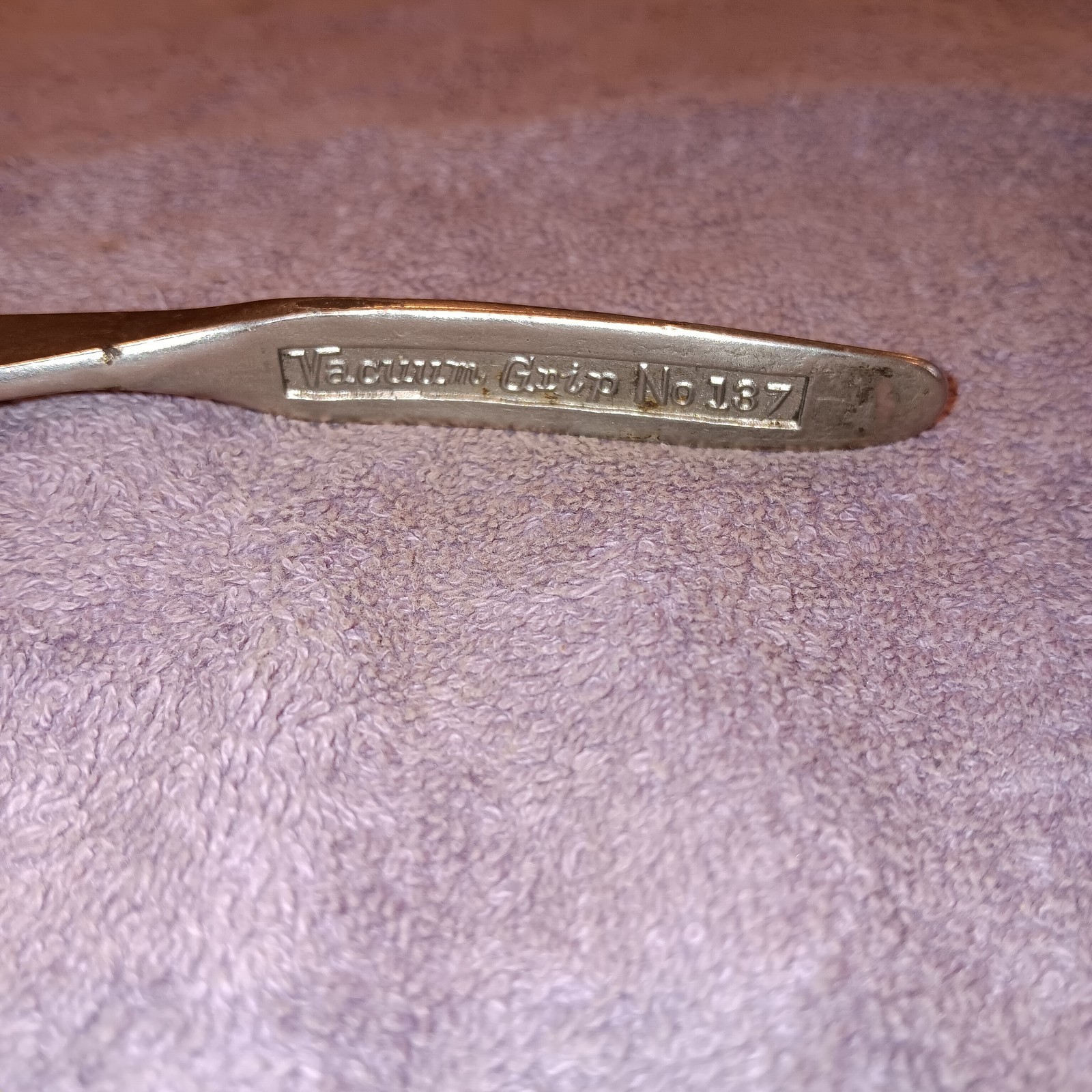 Snap-On Tools Vacuum grip No-137 Pliers