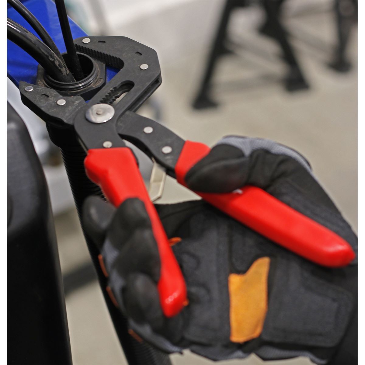 Sealey Pliers Self Adjusting Multi Grip Phosphate Corrosion Resistance 175mm