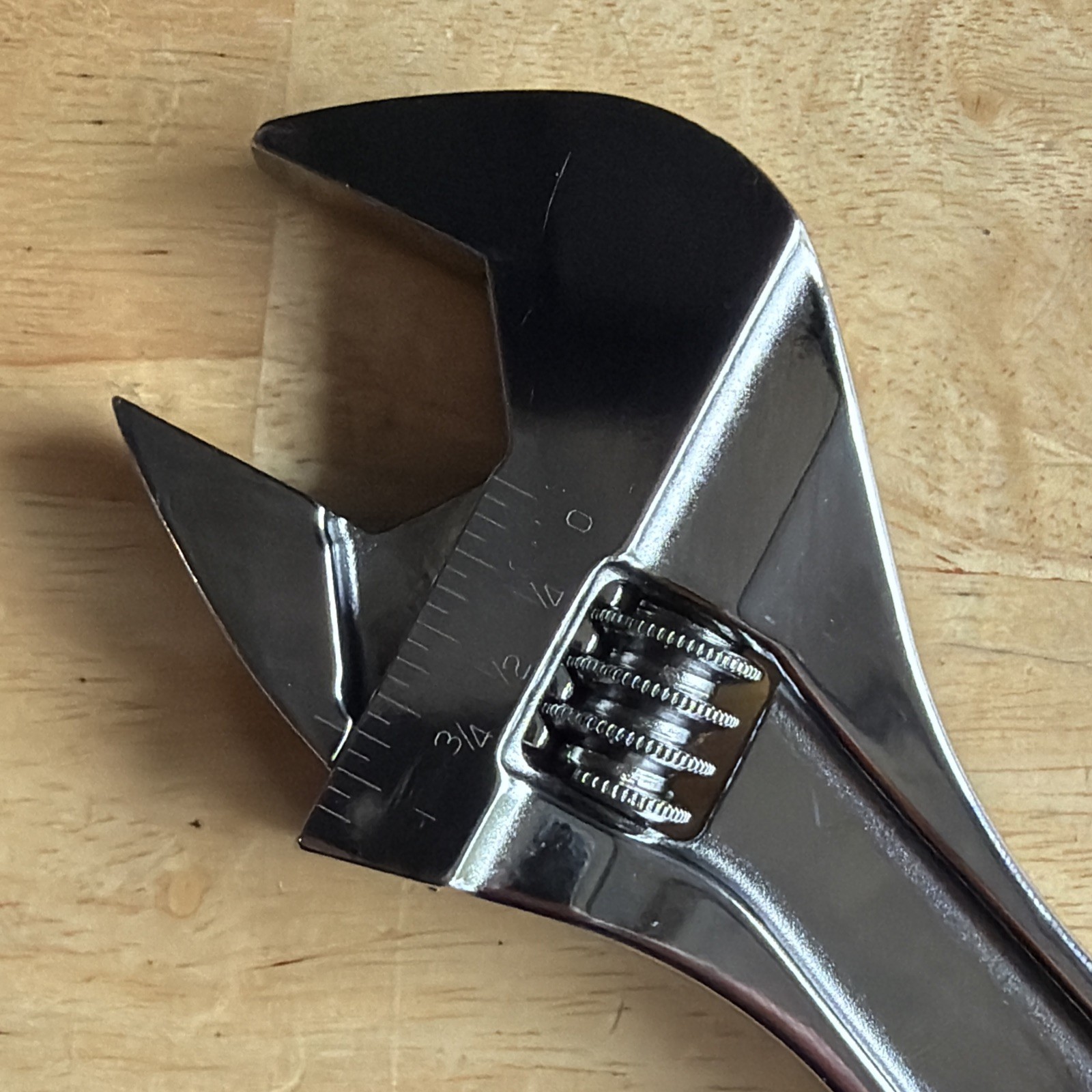 Snap On Tools 10″ Adjustable Wrench 250mm AD10C USA NEW 2024 Date Code