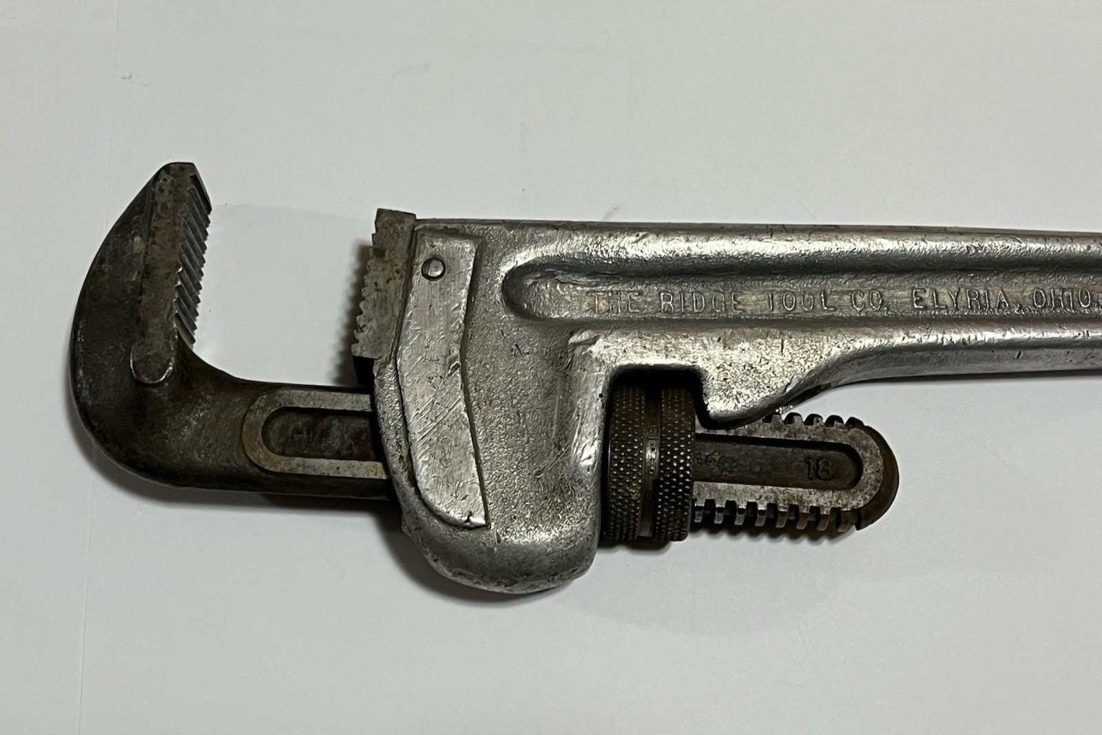 RIDGID 818 Ridge Tool Co 18″ Aluminum Heavy Duty Straight Pipe Wrench 31100 USA