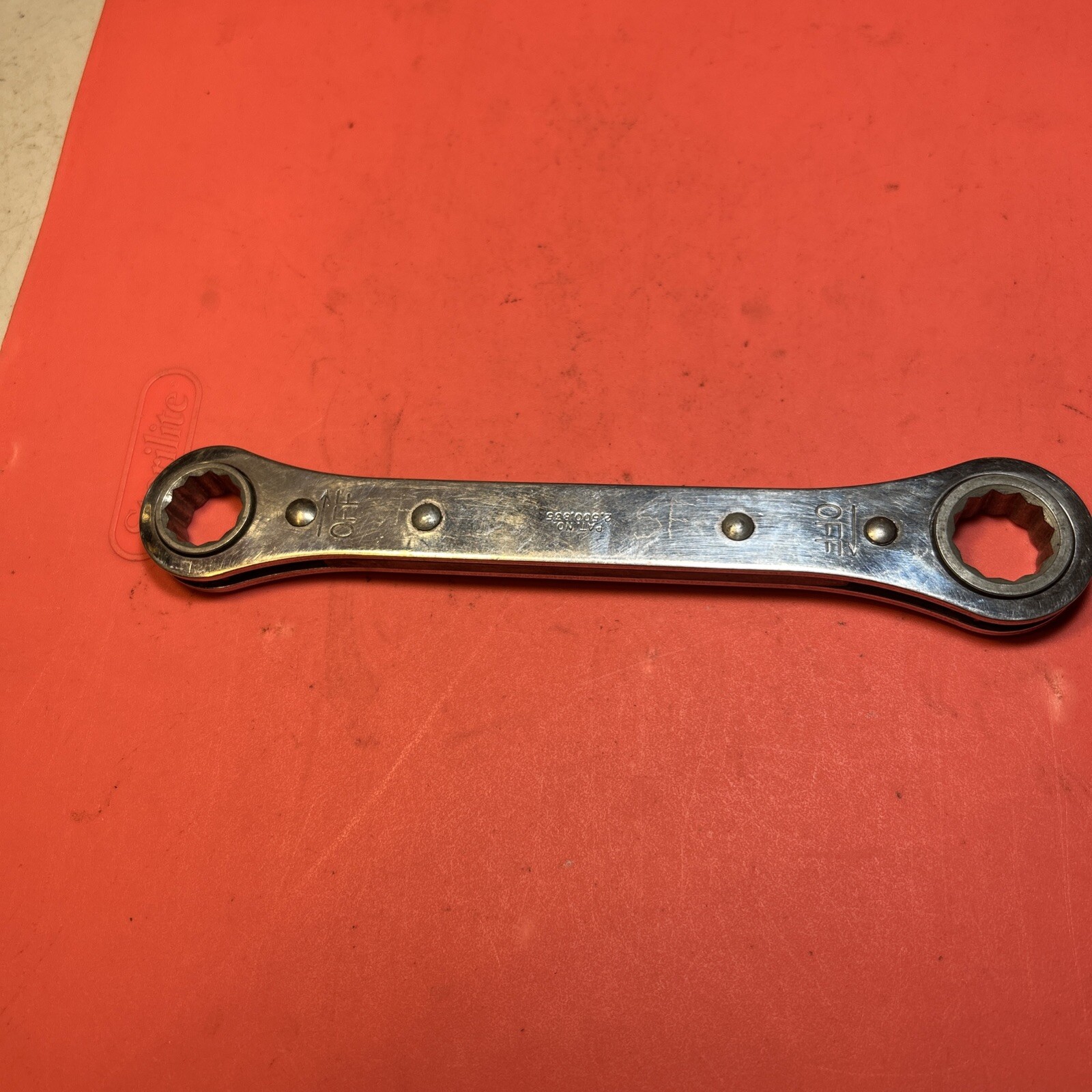 MAC TOOLS (5/8” x 11/16”) Ratcheting Box Wrench, 12 Point, Part# RBW-20