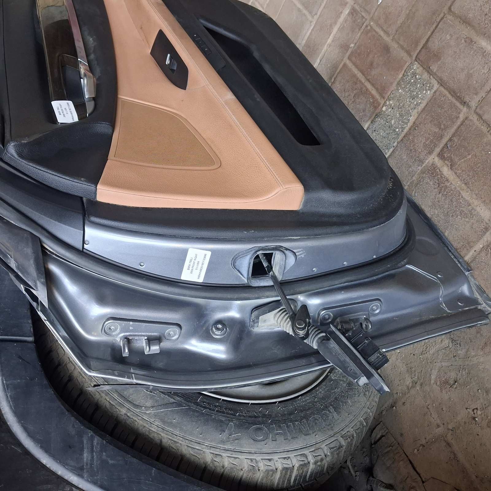 2010 BMW 750i xDrive Door Shell 41525A2A391