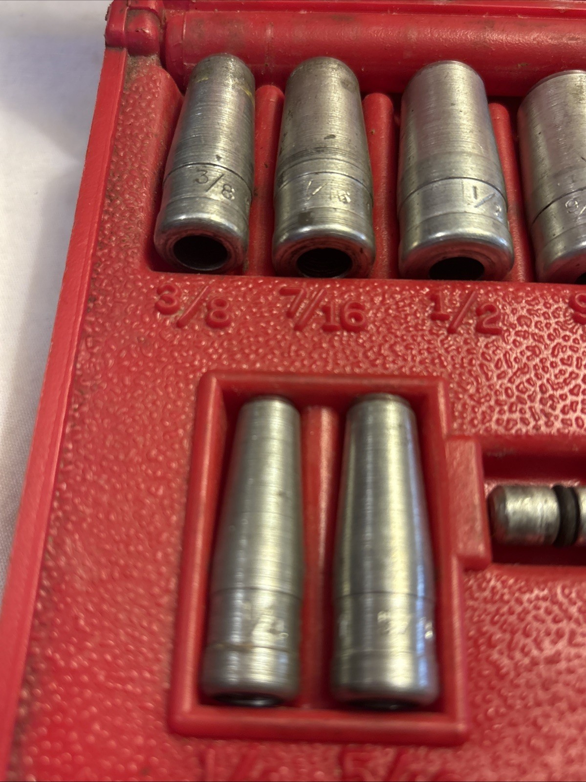 Blue-Point Tools 11pc 1/4 – 1″ Punch Set Gasket Cutter Hole w/ Case PGH8A