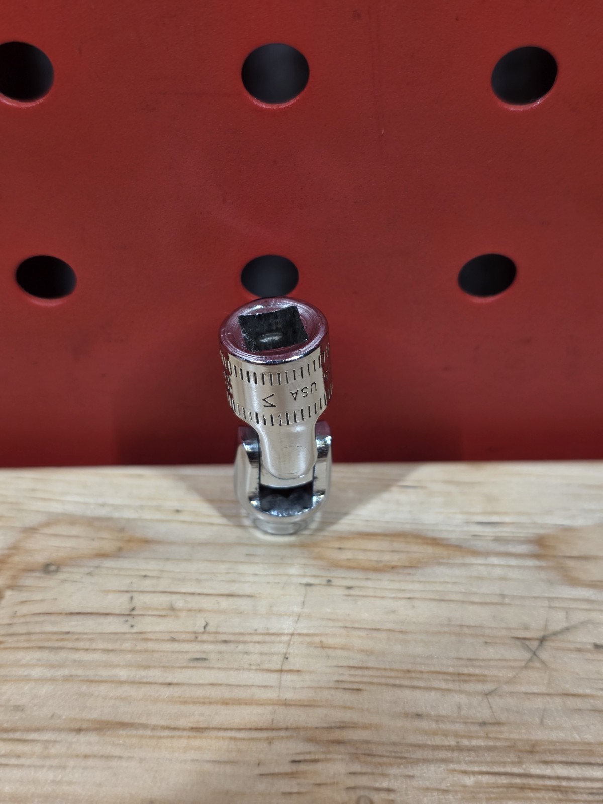 Snap-on TMUSM5.5 5.5mm 1/4″ Drive 6-Point Shallow Chrome Universal Swivel Socket